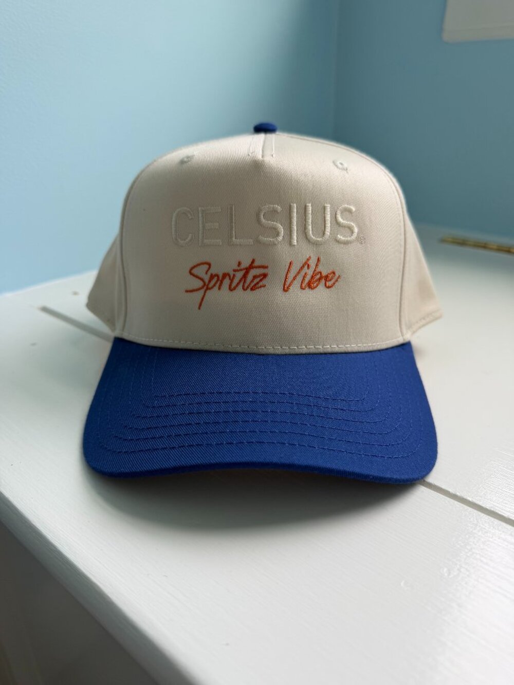 Celsius Spritz Vibe Baseball Cap - Cream & Blue